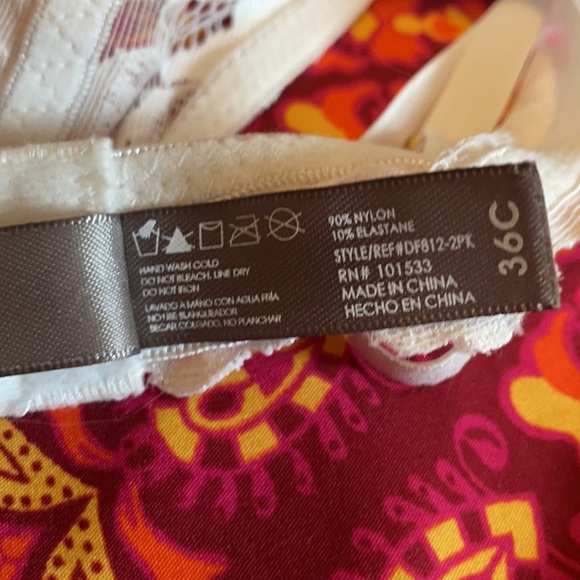 NWOT Lace Daisy Fuentes Bra - Picture 4 of 4